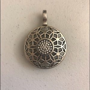 Premier Designs pendant